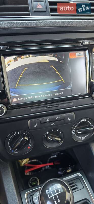 Седан Volkswagen Jetta 2014 в Черновцах