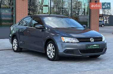 Седан Volkswagen Jetta 2012 в 