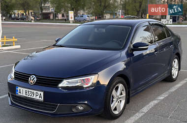 Седан Volkswagen Jetta 2011 в 