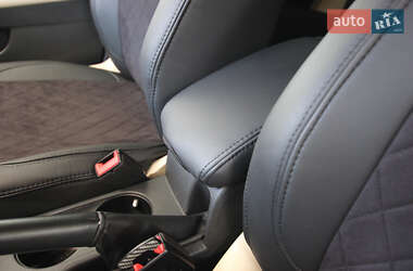 Седан Volkswagen Jetta 2016 в 
