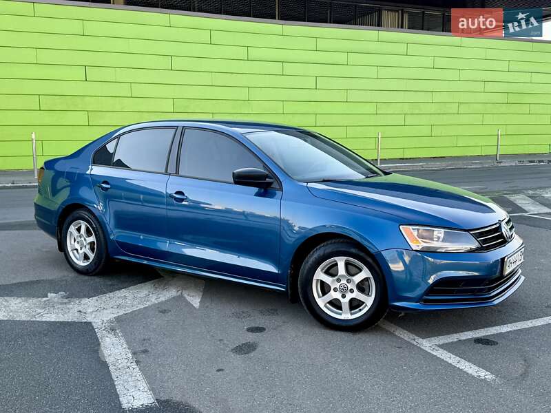 Седан Volkswagen Jetta 2015 в Києві