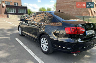 Седан Volkswagen Jetta 2014 в 