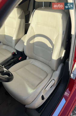 Седан Volkswagen Jetta 2013 в 