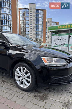 Седан Volkswagen Jetta 2011 в 