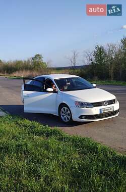 Седан Volkswagen Jetta 2014 в 