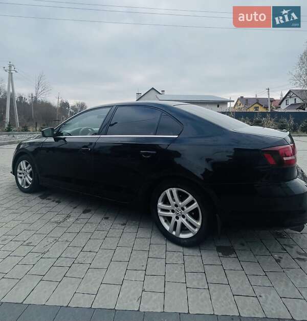 Седан Volkswagen Jetta 2017 в Львові