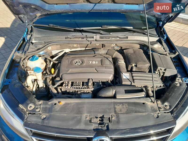 Седан Volkswagen Jetta 2014 в Чернигове