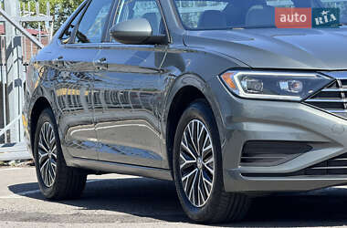 Седан Volkswagen Jetta 2019 в 