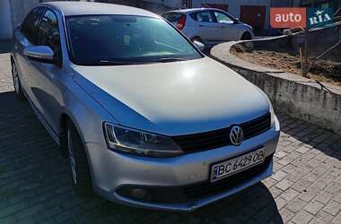 Седан Volkswagen Jetta 2011 в 