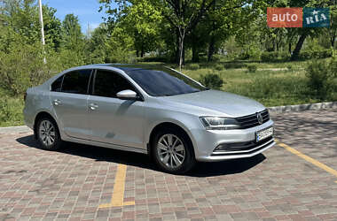 Седан Volkswagen Jetta 2016 в Кропивницком