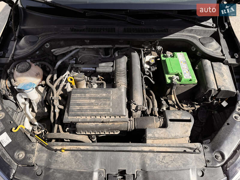 Седан Volkswagen Jetta 2017 в Дніпрі