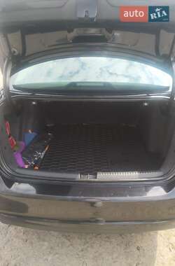 Седан Volkswagen Jetta 2010 в 