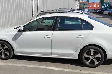 Седан Volkswagen Jetta 2016 в Киеве