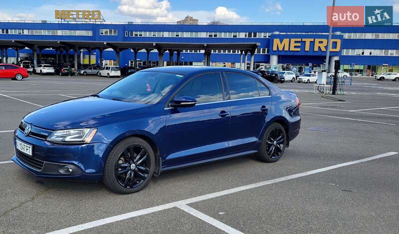 Седан Volkswagen Jetta 2013 в Киеве