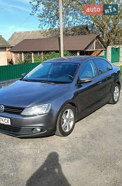 Седан Volkswagen Jetta 2011 в Калинівці