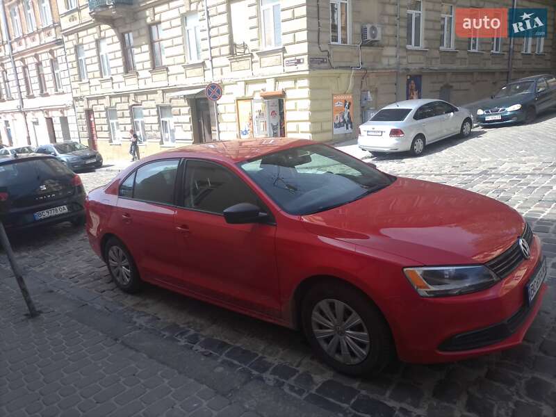 Седан Volkswagen Jetta 2014 в Львове