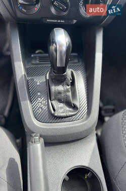 Седан Volkswagen Jetta 2013 в 
