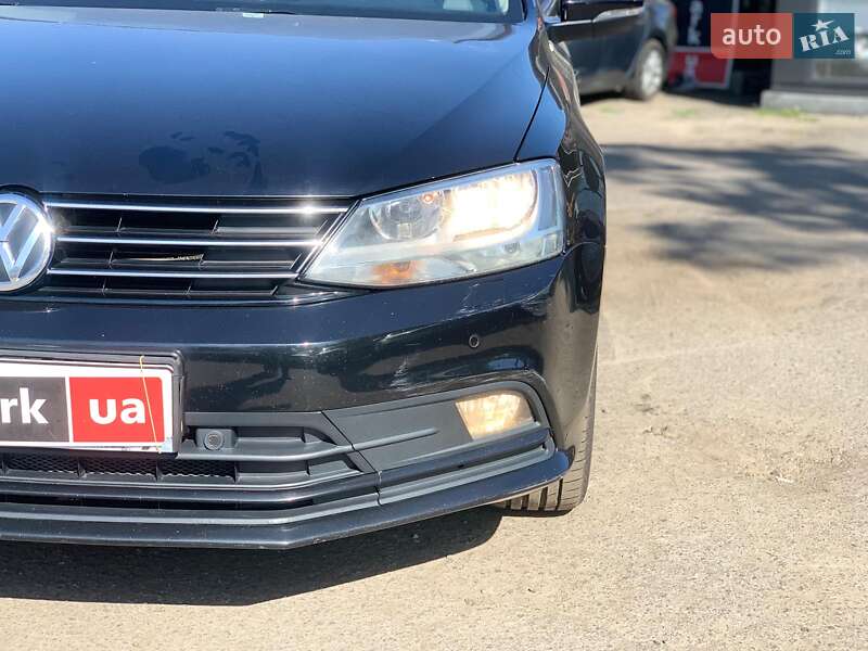 Седан Volkswagen Jetta 2016 в Вінниці