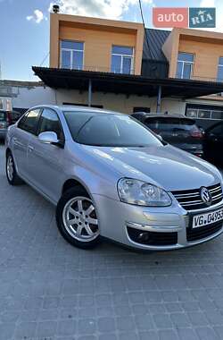 Седан Volkswagen Jetta 2008 в Самборі