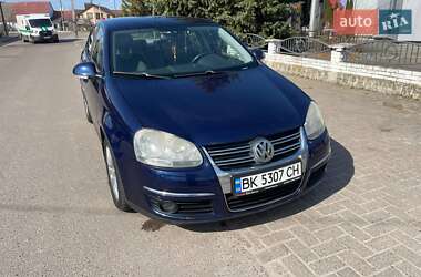 Седан Volkswagen Jetta 2008 в 