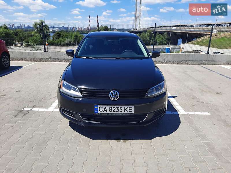 Седан Volkswagen Jetta 2013 в Черкасах