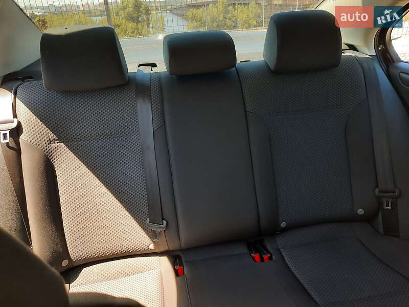 Седан Volkswagen Jetta 2013 в Черкасах