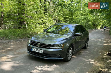 Седан Volkswagen Jetta 2016 в Києві