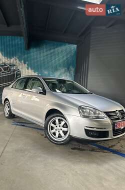Седан Volkswagen Jetta 2008 в Самборе