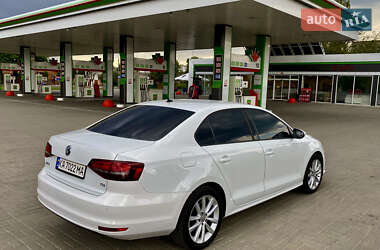 Седан Volkswagen Jetta 2016 в Житомире