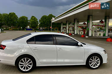 Седан Volkswagen Jetta 2016 в Житомире