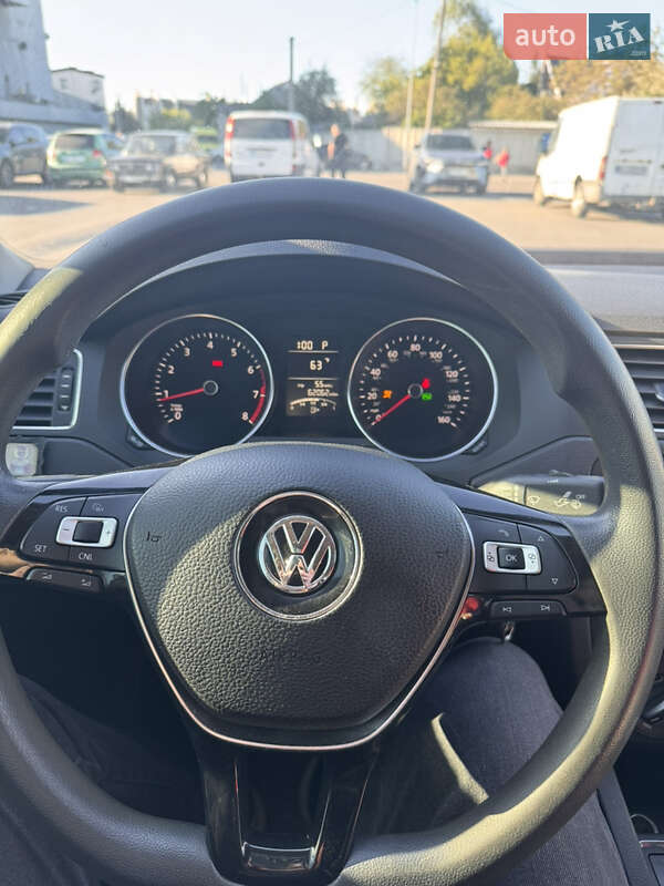 Седан Volkswagen Jetta 2017 в Харкові