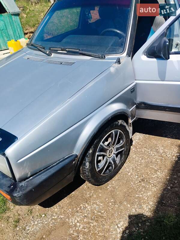 Седан Volkswagen Jetta 1986 в Черновцах