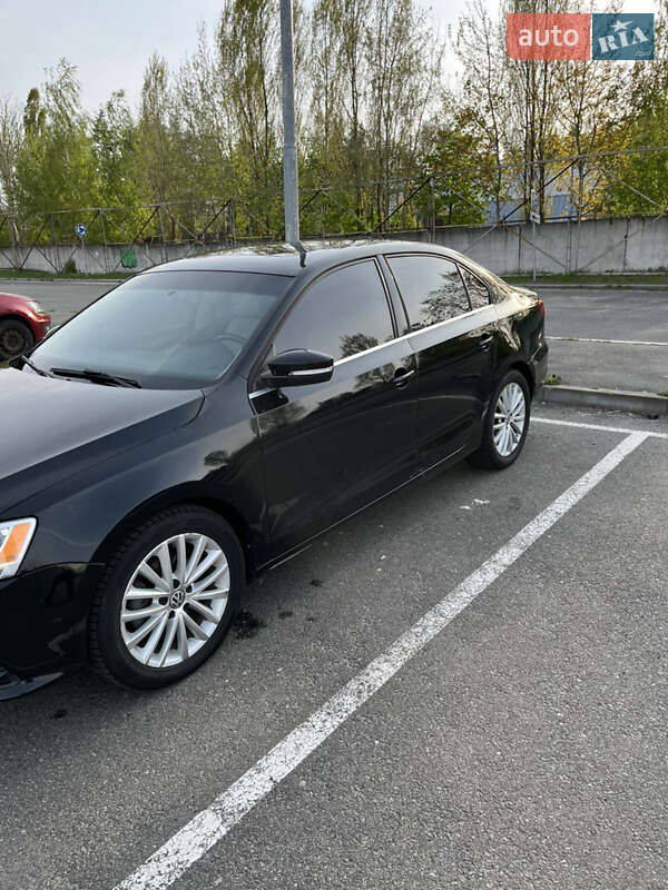 Седан Volkswagen Jetta 2014 в Киеве