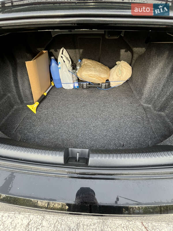 Седан Volkswagen Jetta 2014 в Киеве