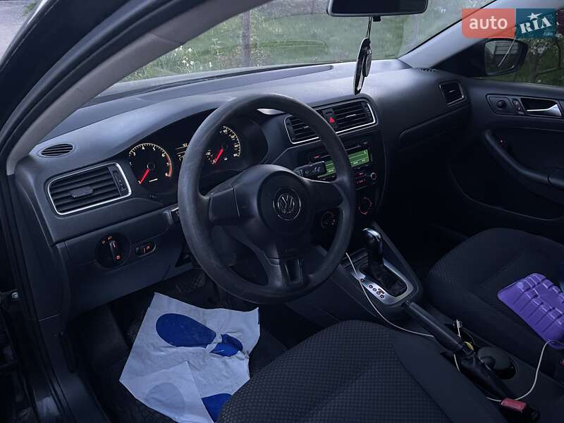 Седан Volkswagen Jetta 2013 в Рівному