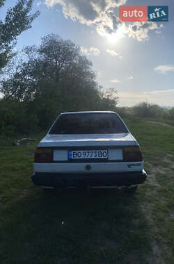 Седан Volkswagen Jetta 1988 в 
