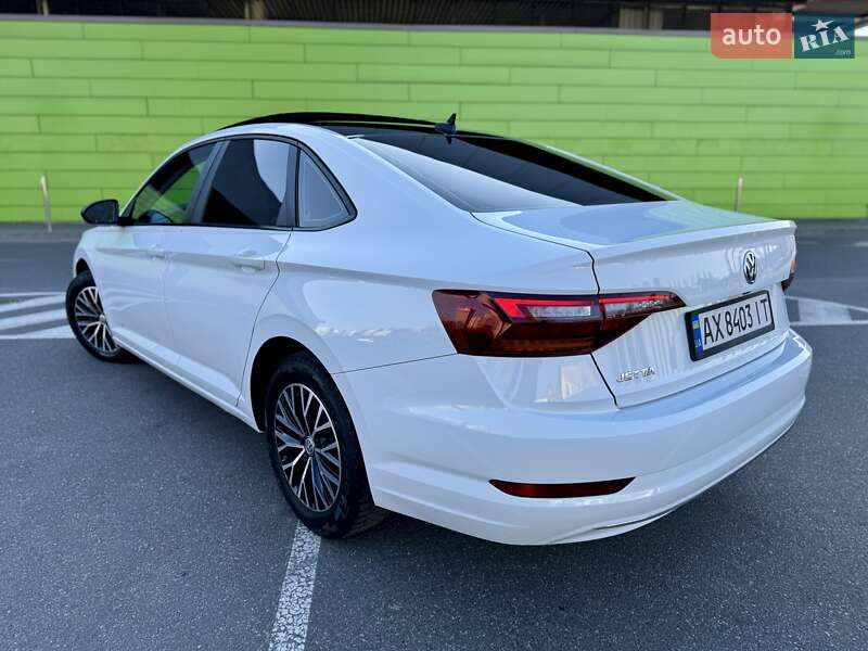 Седан Volkswagen Jetta 2018 в Києві
