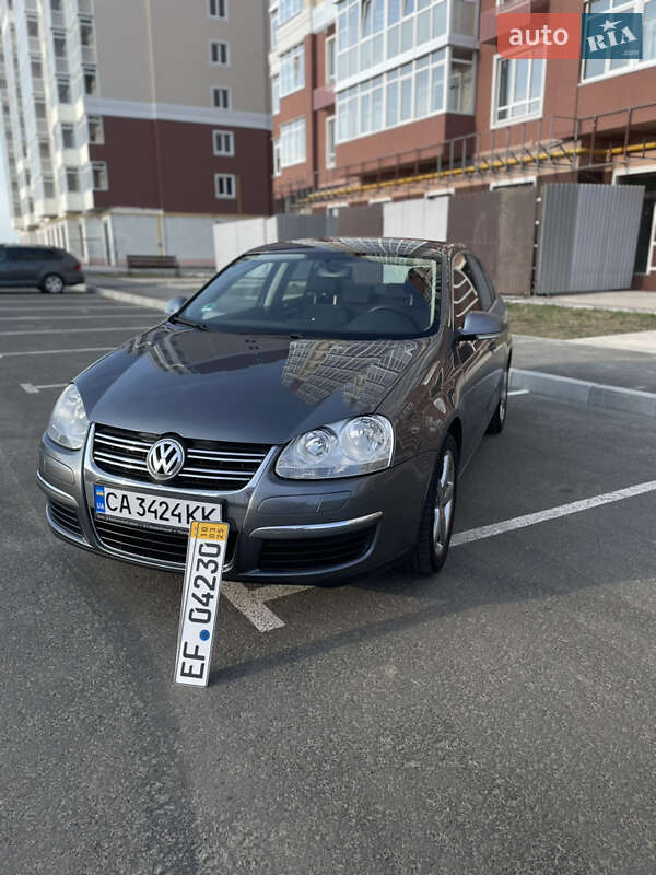 Седан Volkswagen Jetta 2007 в Умані
