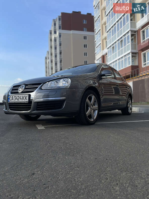 Седан Volkswagen Jetta 2007 в Умані