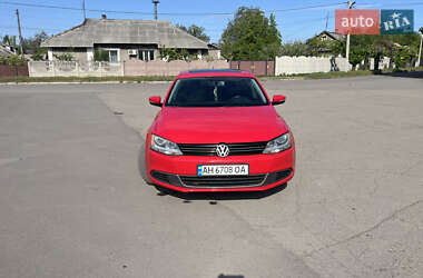 Седан Volkswagen Jetta 2013 в Добропіллі