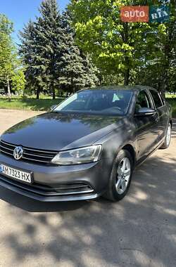 Седан Volkswagen Jetta 2016 в Житомирі