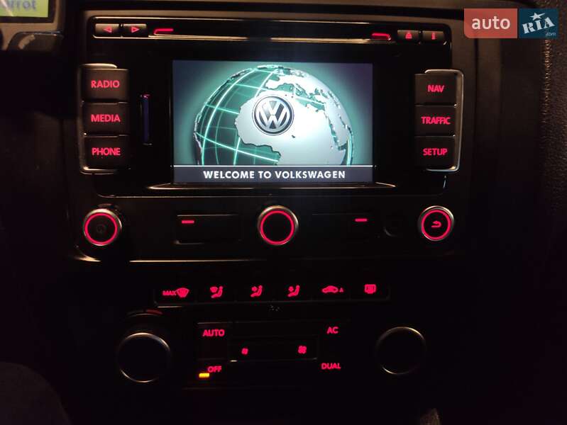 Седан Volkswagen Jetta 2012 в Львове