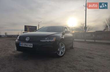 Седан Volkswagen Jetta 2015 в 