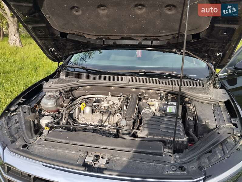 Седан Volkswagen Jetta 2019 в Луцке