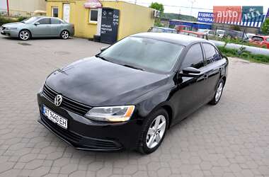 Седан Volkswagen Jetta 2012 в 