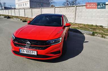 Седан Volkswagen Jetta 2019 в 