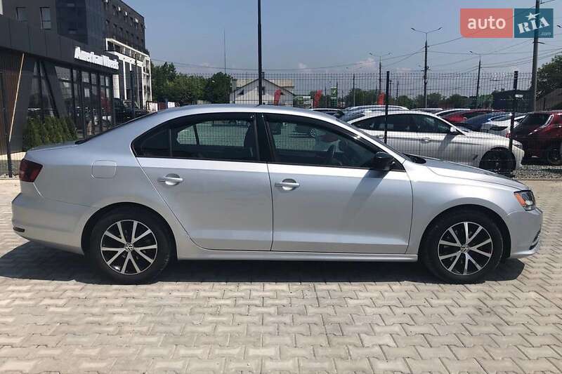 Седан Volkswagen Jetta 2015 в Львові фото 9 Седан Volkswagen Jetta 2015 в Львові