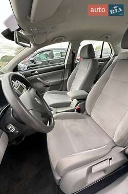 Седан Volkswagen Jetta 2009 в 