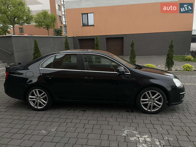 Седан Volkswagen Jetta 2007 в Ивано-Франковске