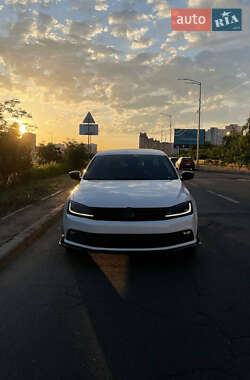 Седан Volkswagen Jetta 2017 в Києві
